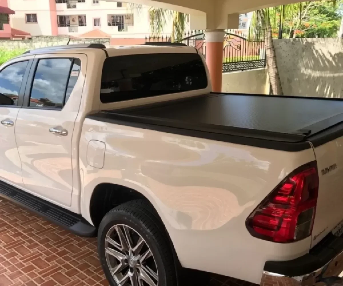 Buy Retrax roller for Toyota Hilux dated 2015 Pro Mx Series