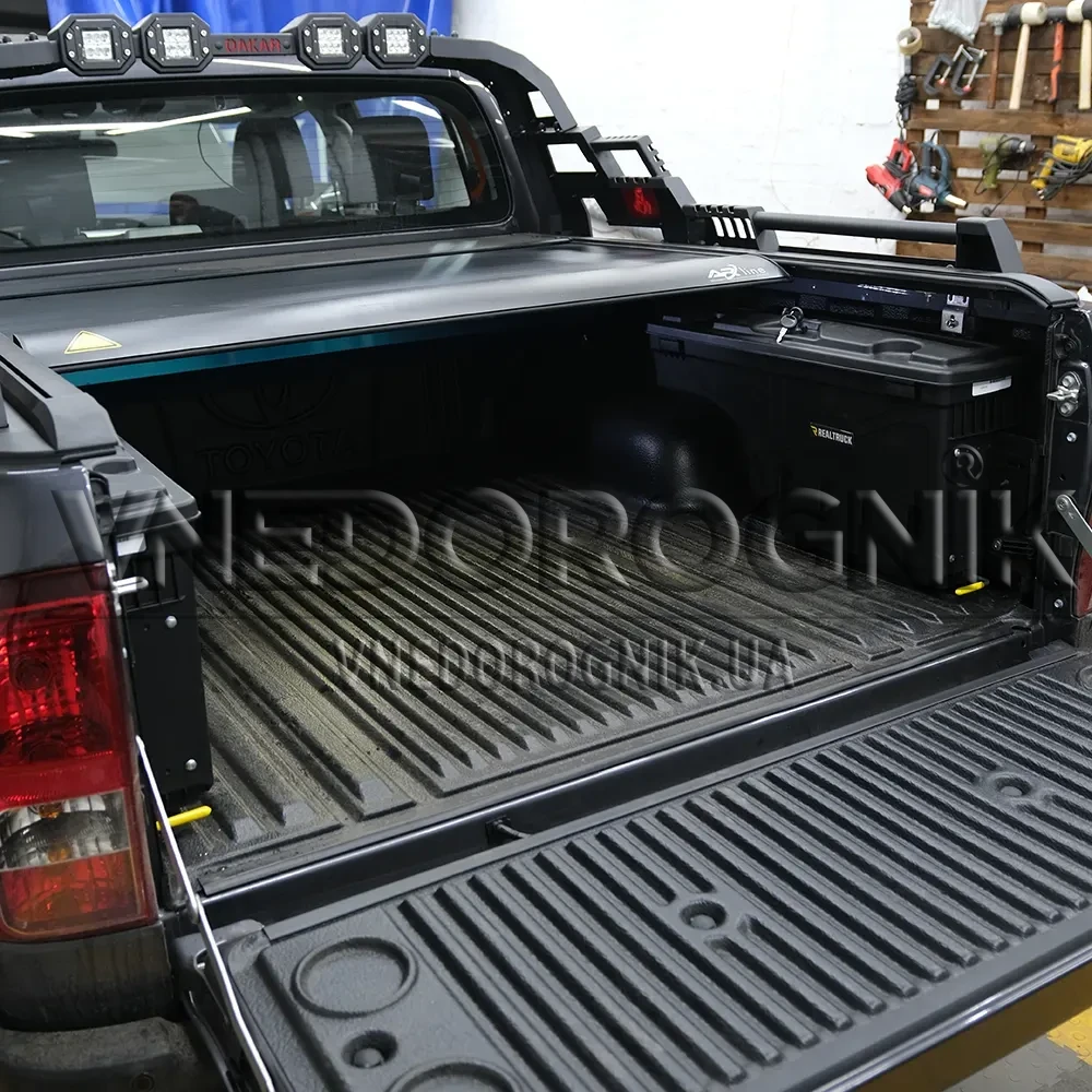 Buy Box in the Undercover body for Toyota Hilux dated 2015 Passenger side SC402p