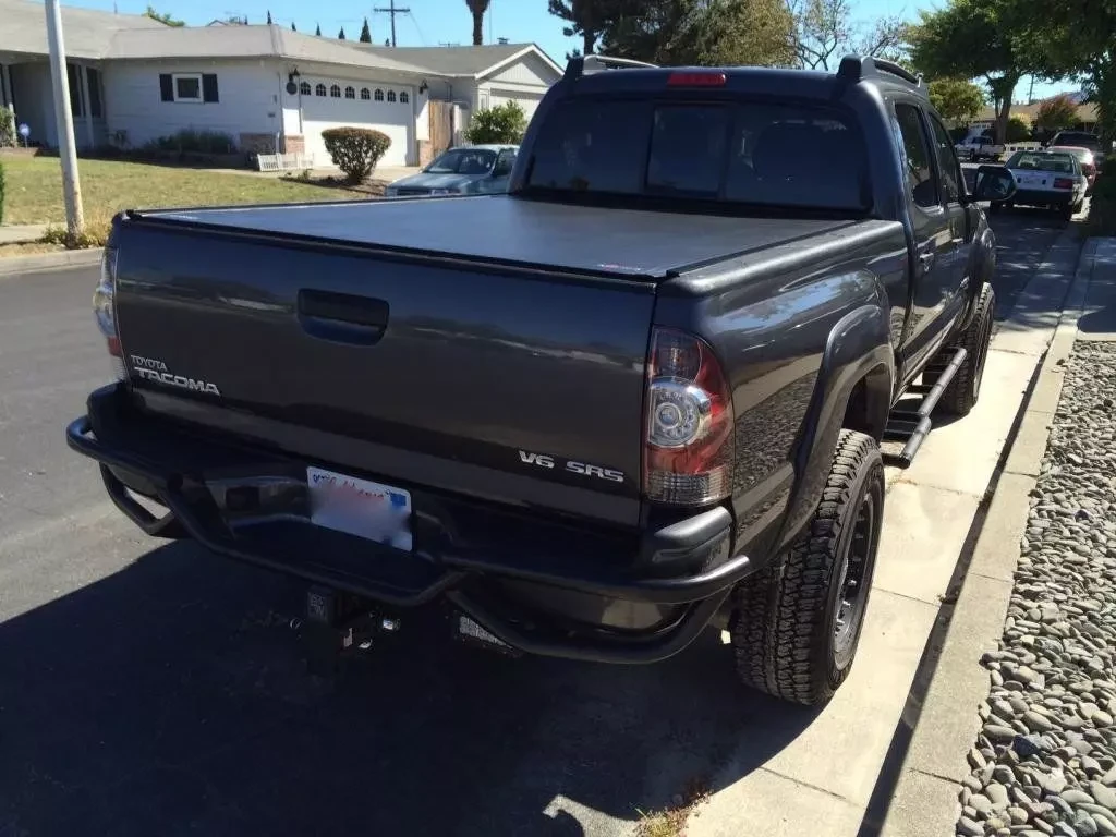 Купити Ролет Roll N Lock для Toyota Tacoma M-Series