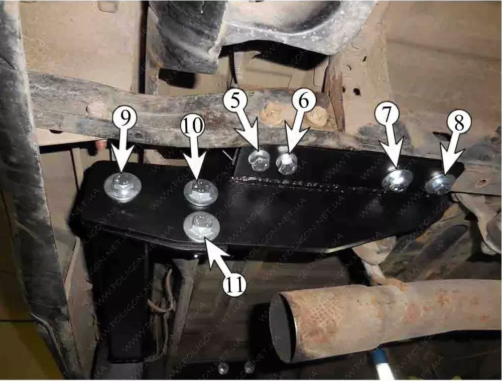 Купити Фаркоп для TOYOTA Hilux 2008-2011