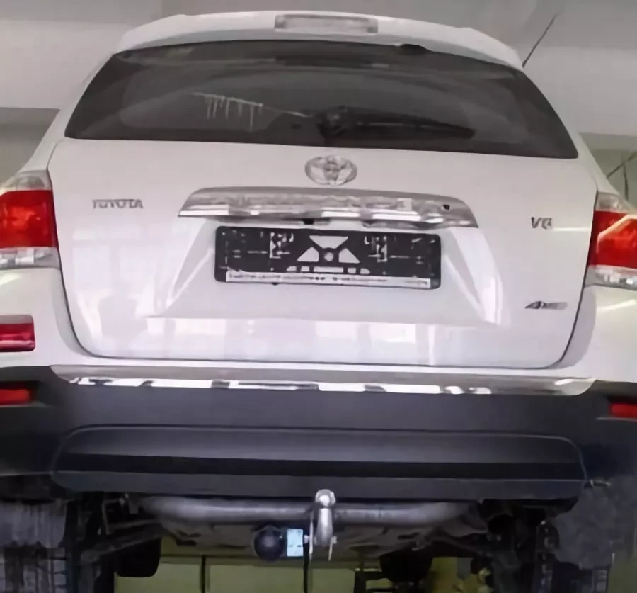 Купити Фаркоп для TOYOTA Highlander 2007-2013
