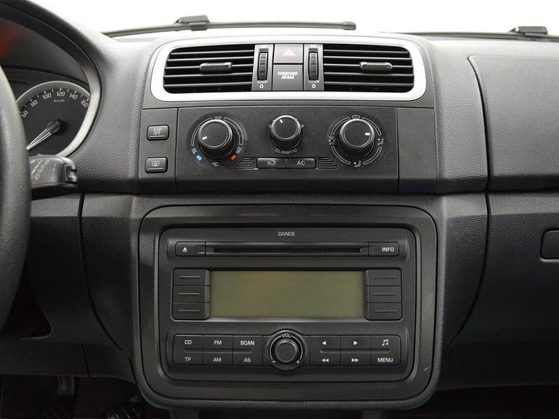 Buy Gazer T6510-T5/L Multimedia System to Skoda Octavia, Fabia 2, Universal