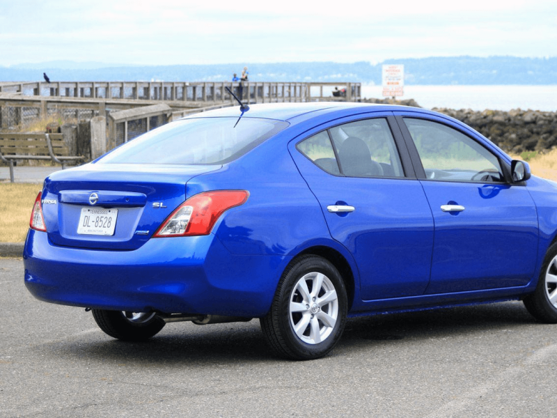 Купити Мультимедійна система Gazer T6009-C17 до Nissan Sunny, Versa 2012-2014