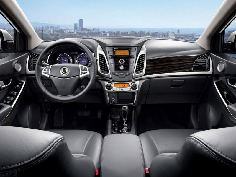 Купить Мультимедійна система Gazer T6009-C200F до SsangYong Korando 3 (C200), Actyon 2 2013-2017