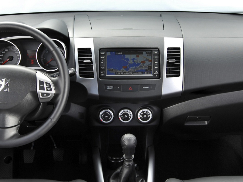 Купить Мультимедійна система Gazer T6009-CW/L до Peugeot 4007 2007-2012