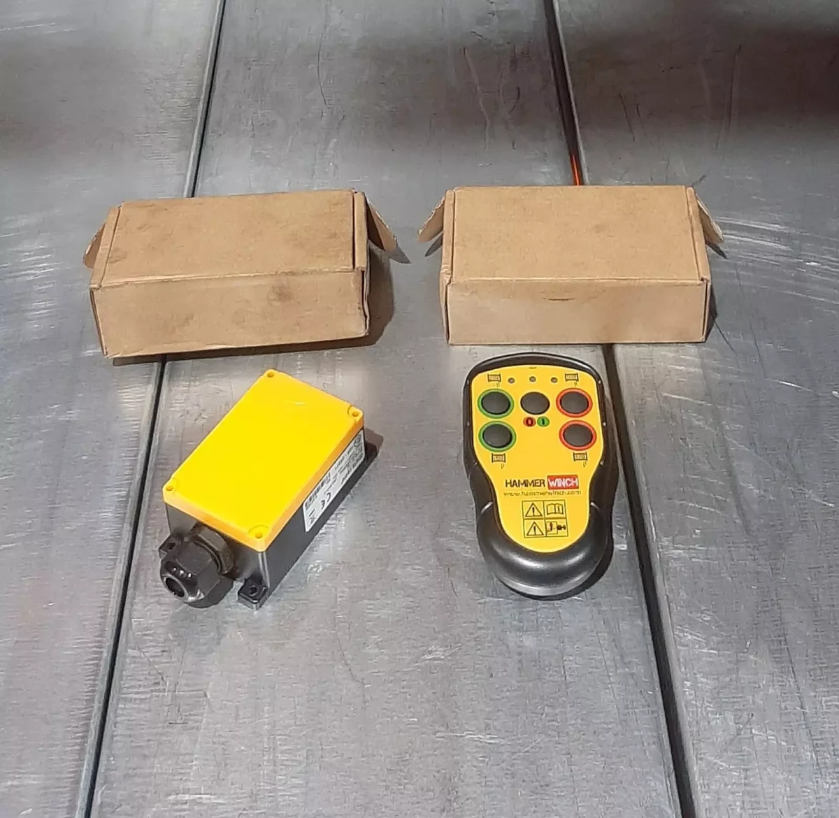 Buy Remote control of the Hammer Winch TV and Radio for winch 4