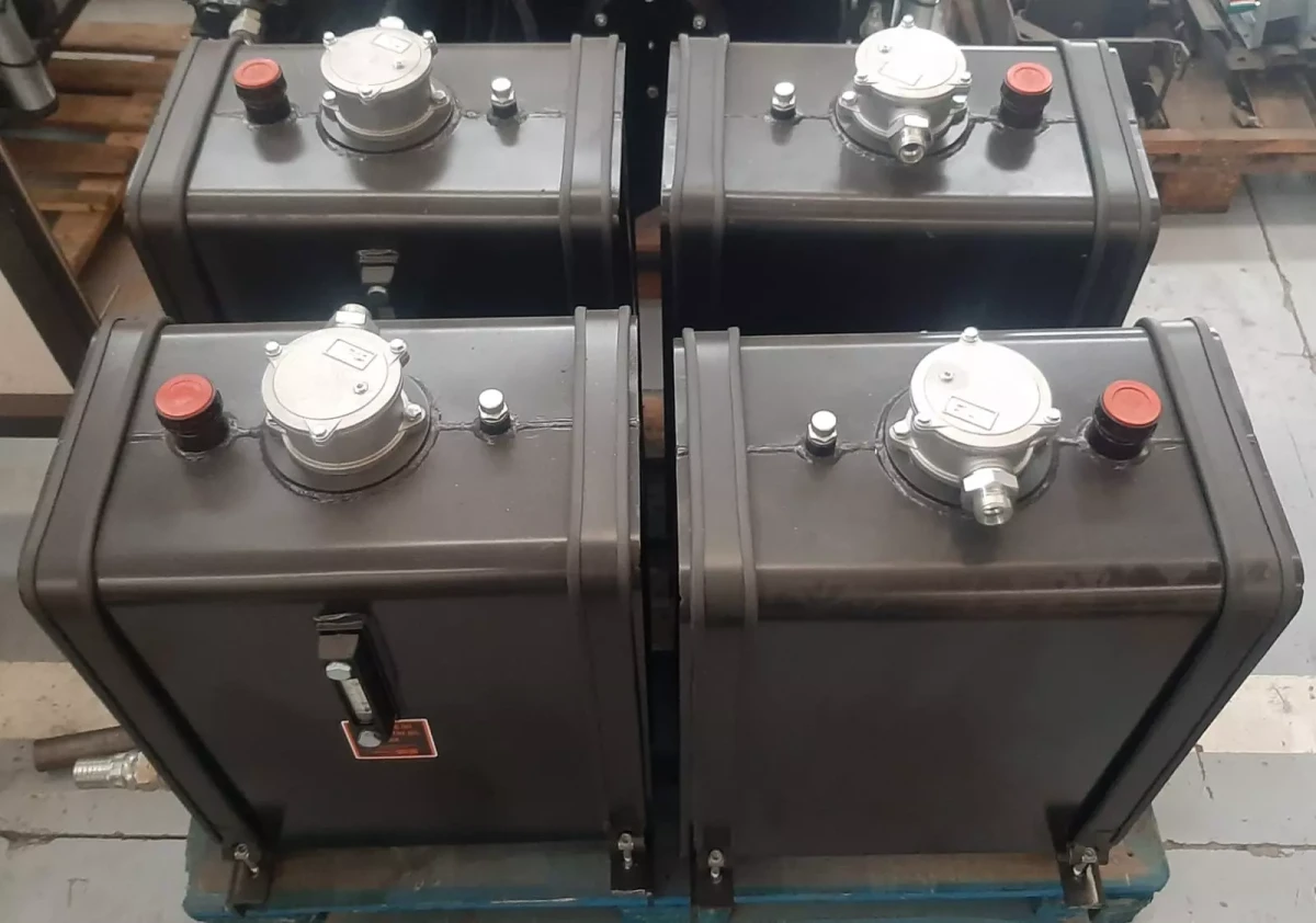 Купити Масляний бак Hammer Winch 90 л