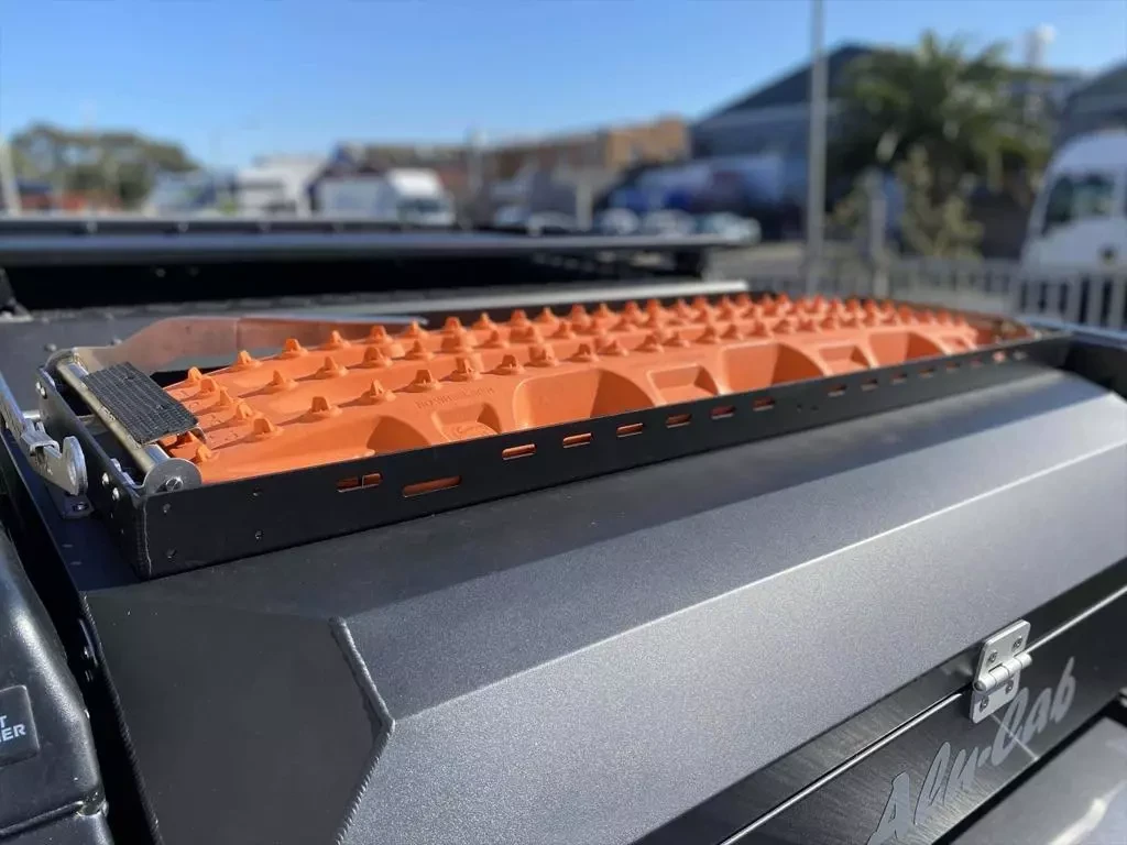 Buy ALU-CAB SAND TRACE Holder