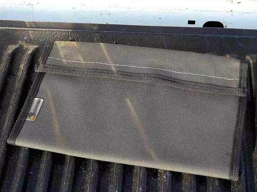 Buy ESCAPE GEAR 5 Gray Document Holder