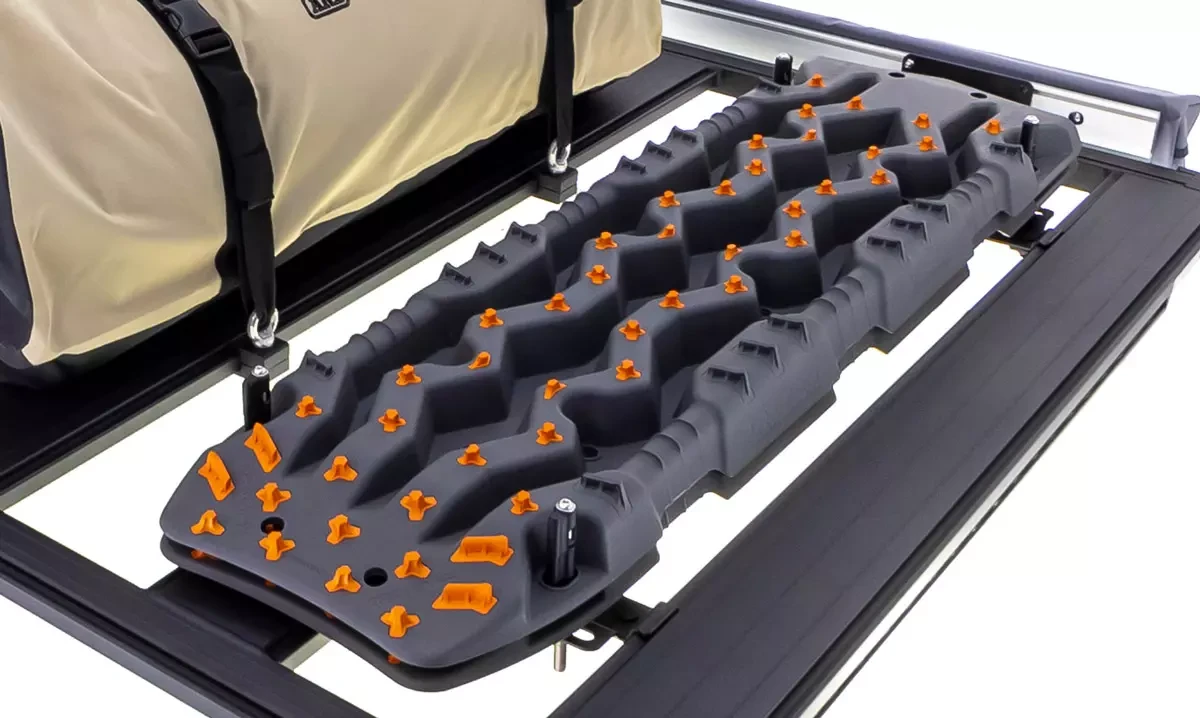 Купить Крепление для сэнд-треков ARB BASE Rack