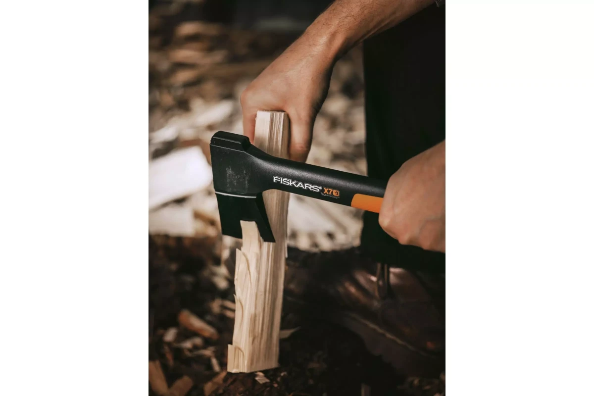 Купити Сокира універсальна Fiskars X7 XS 1015618