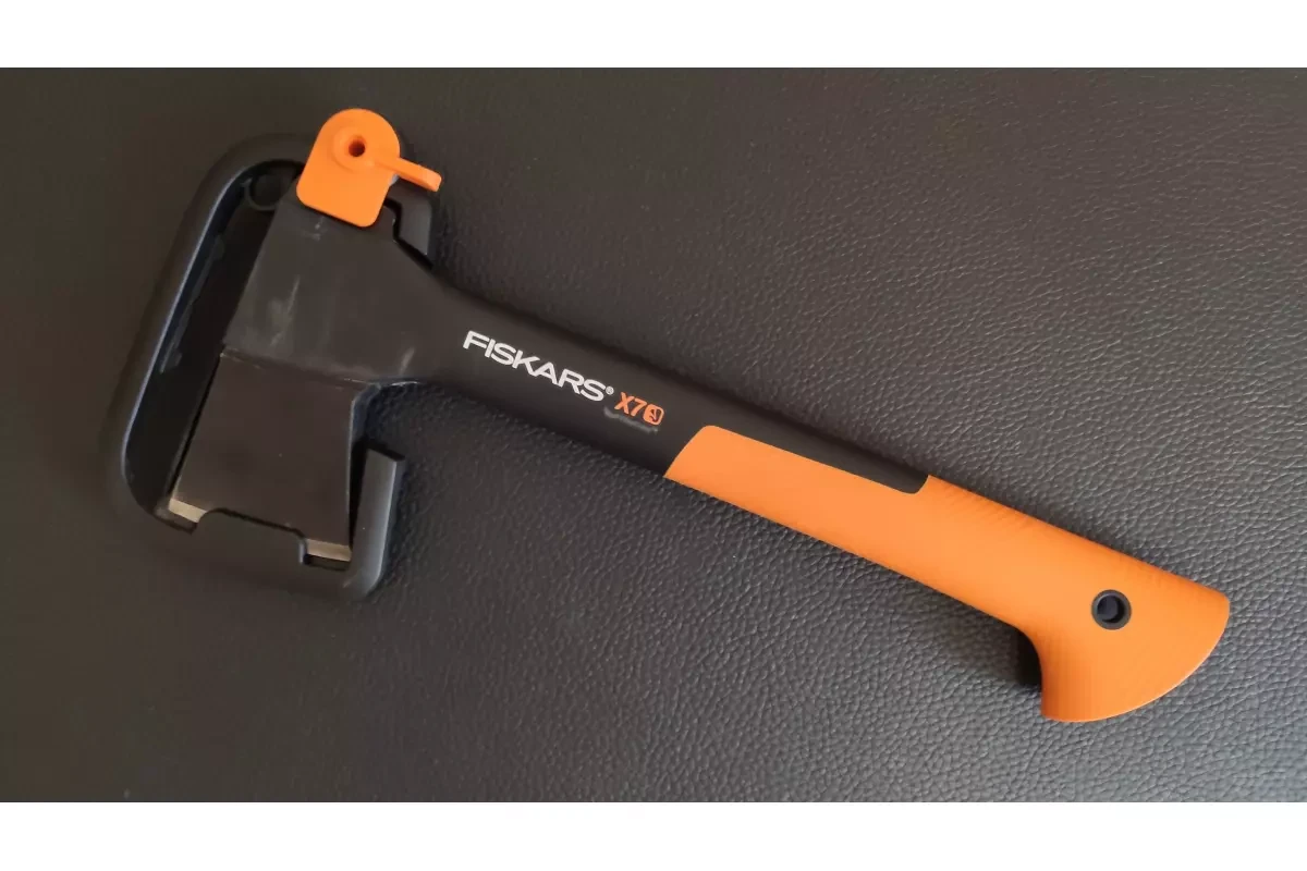 Купити Сокира універсальна Fiskars X7 XS 1015618