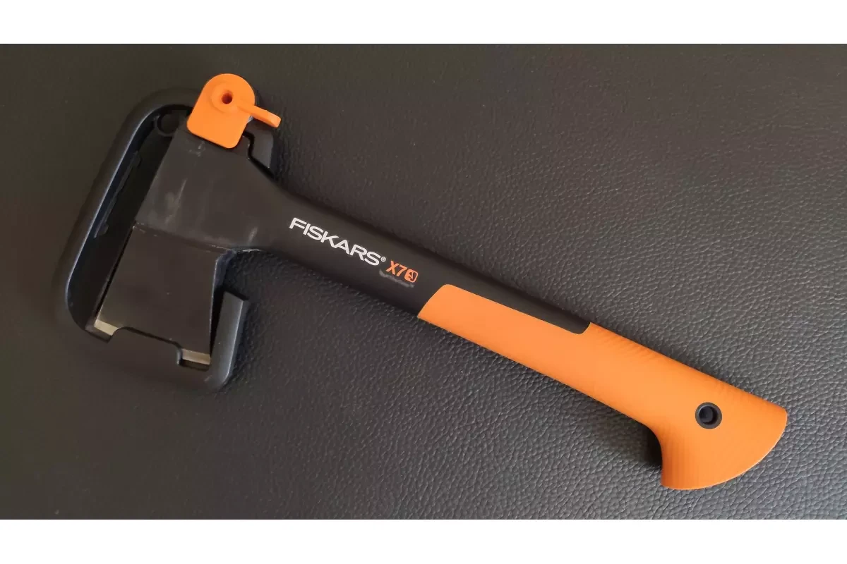 Купити Сокира універсальна Fiskars X7 XS 1015618