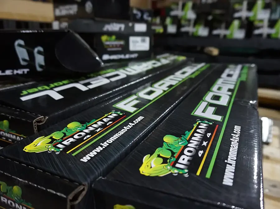 Купить Амортизатор задний Ironman FoamCell на Toyota Hilux, Land Cruiser масляный 24081FE