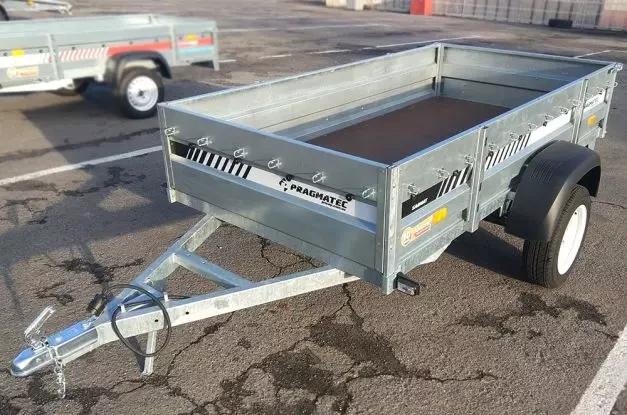 Buy Maxi Sarmat's Eastern trailer is galvanized sides