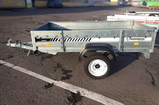 Buy Maxi Sarmat's Eastern trailer is galvanized sides