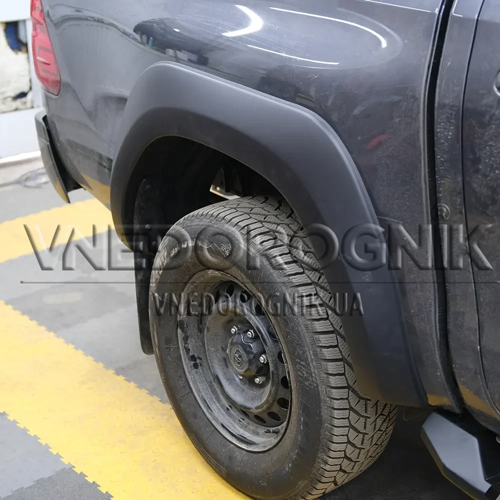Купить Расширители крыла под покраску EGR Toyota Hilux 15+ #FF239380
