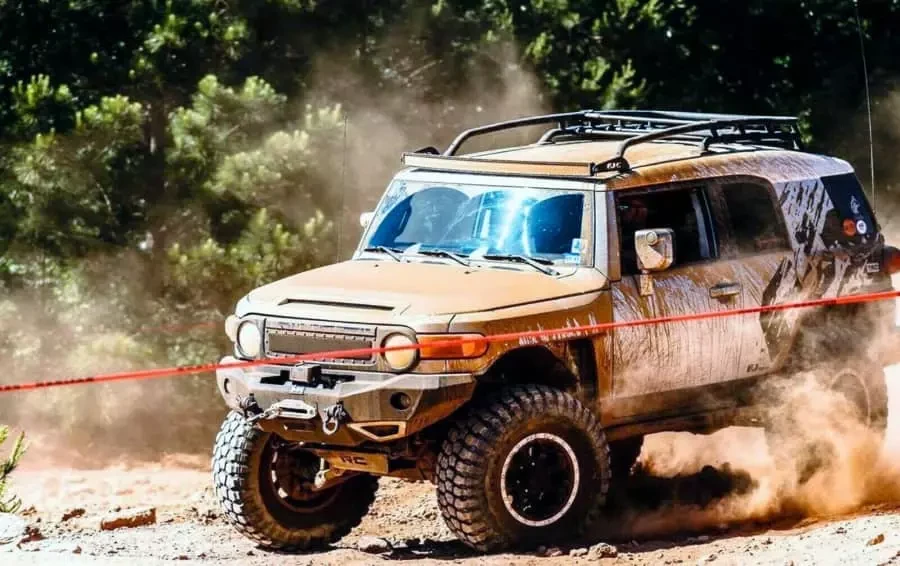 Купити Комплект підвіски 6" лифт Rough Country - Toyota FJ Cruiser 4WD 07-09