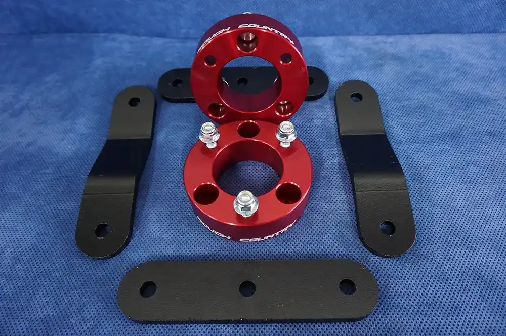 Купити Комплект підвіски 2,5" лифт Nissan Navara D40 05-15 від Rough Country