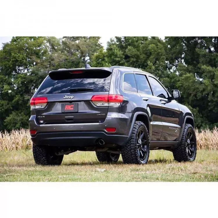Купити Комплект підвіски 2.5" лифт Rough Country - Jeep Grand Cherokee WK2 11-18