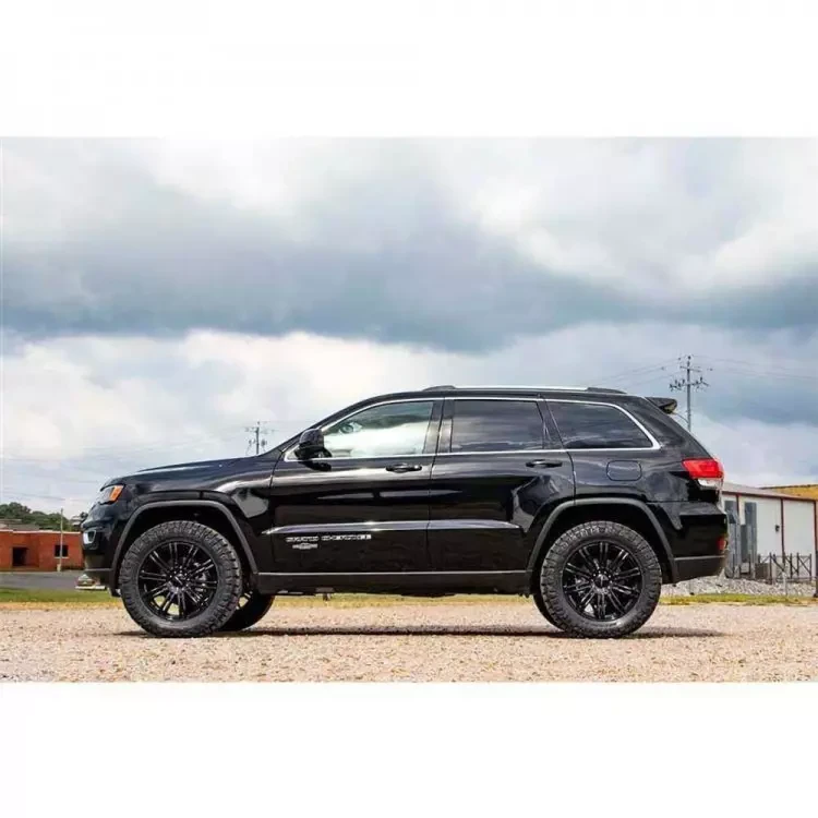 Купити Комплект підвіски 2.5" лифт Rough Country - Jeep Grand Cherokee WK2 11-18