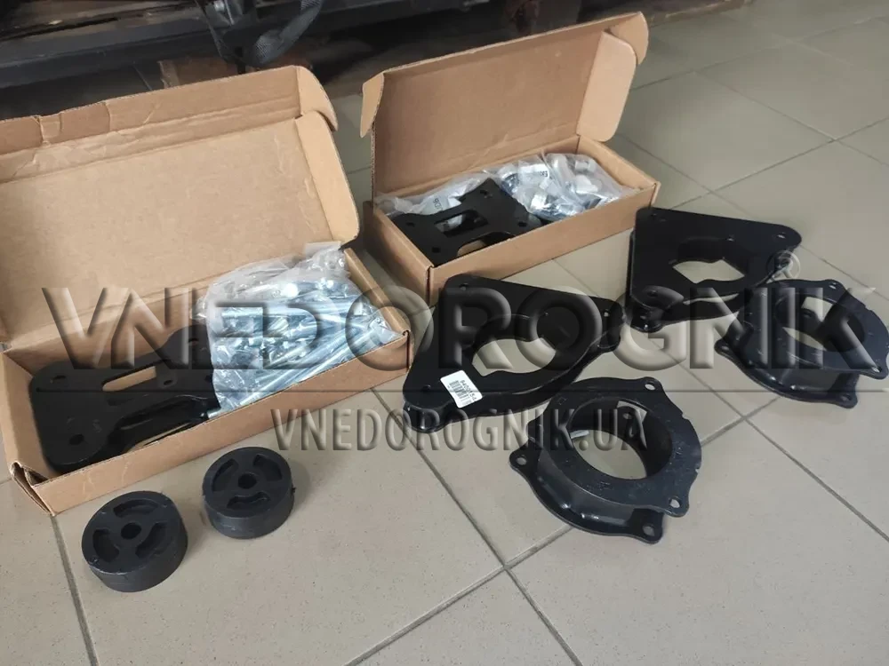 Купити Комплект підвіски 2" лифт Rough Country - Jeep Renegade 14-18