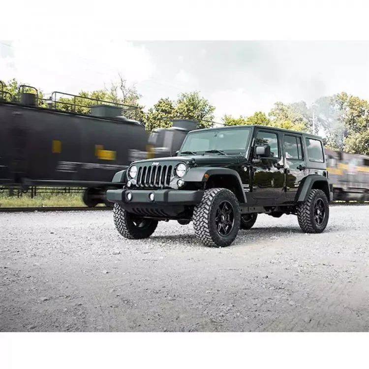 Купити Комплект підвіски 2,5" лифт Rough Country - Jeep Wrangler JK 4 door
