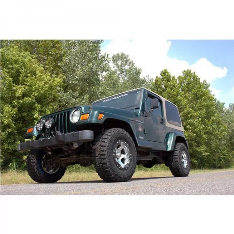 Купити Комплект підвіски 2,5" лифт Rough Country  - Jeep Wrangler TJ 97-06 4 Cylinder Engine