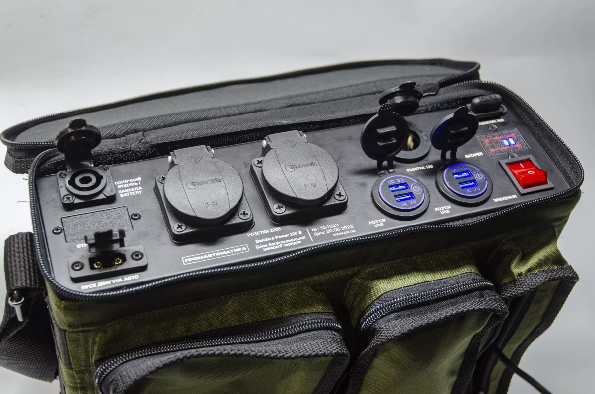 Купити Зарядна станція Bandera Power 225S 830 Вт/год 225 000 мАг зі швидкою зарядкою