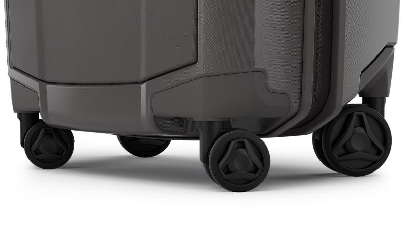Купити Чемодан на колесах Thule Revolve Wide-body Carry On Spinner (Raven) (TH 3203932)