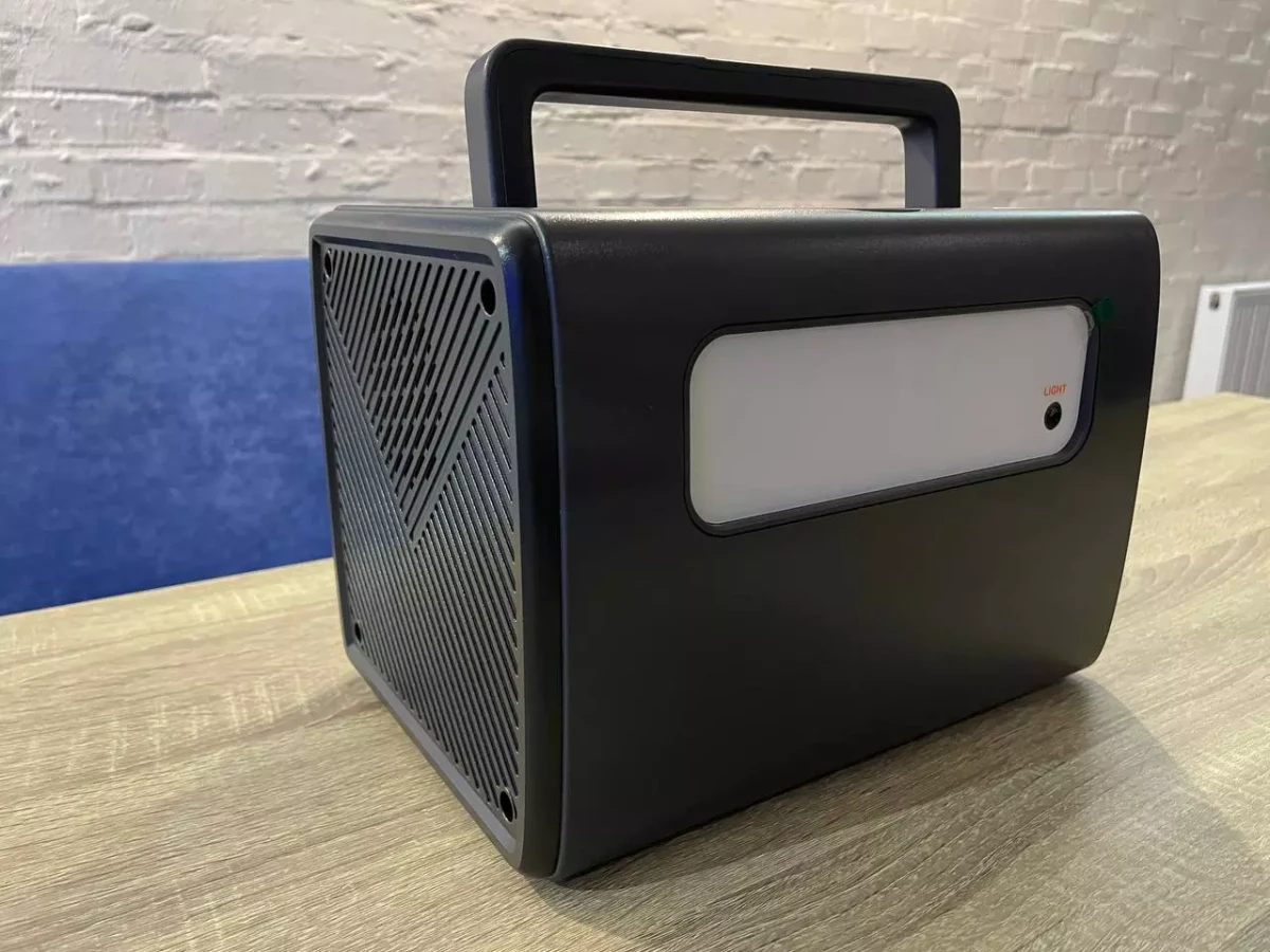 Buy Bluetti 700W EB55 charging station