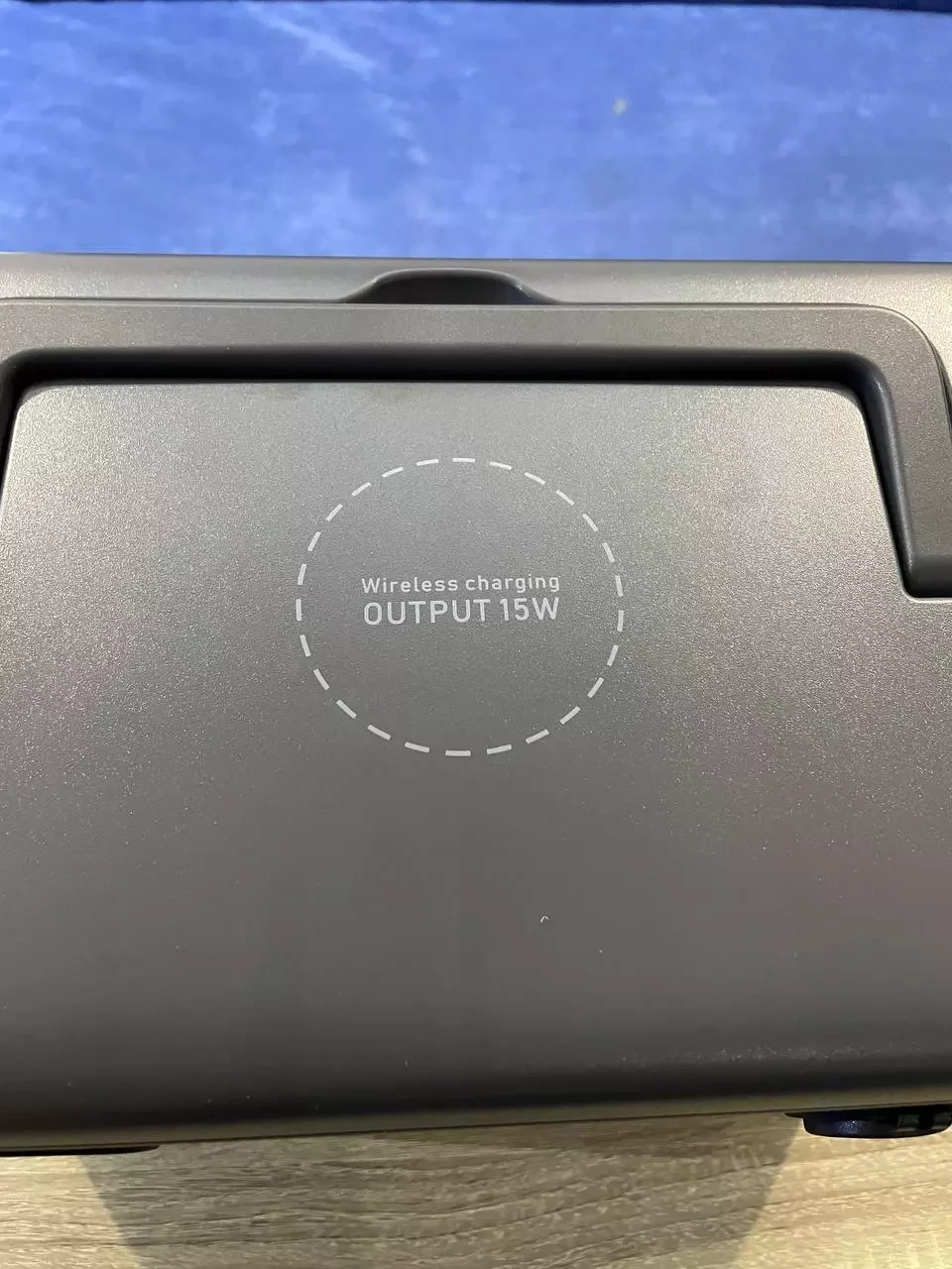 Buy Bluetti 700W EB55 charging station