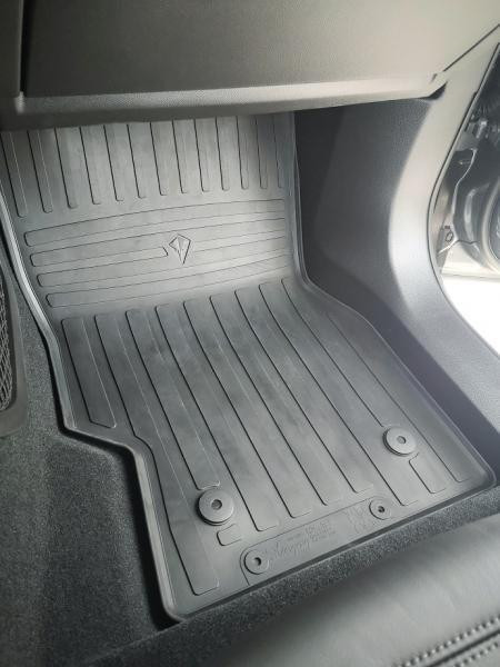 Купить Автоковрики Stingray Alfa Romeo Alfa Romeo Stelvio 2017- 2 шт Чорние (1054032)