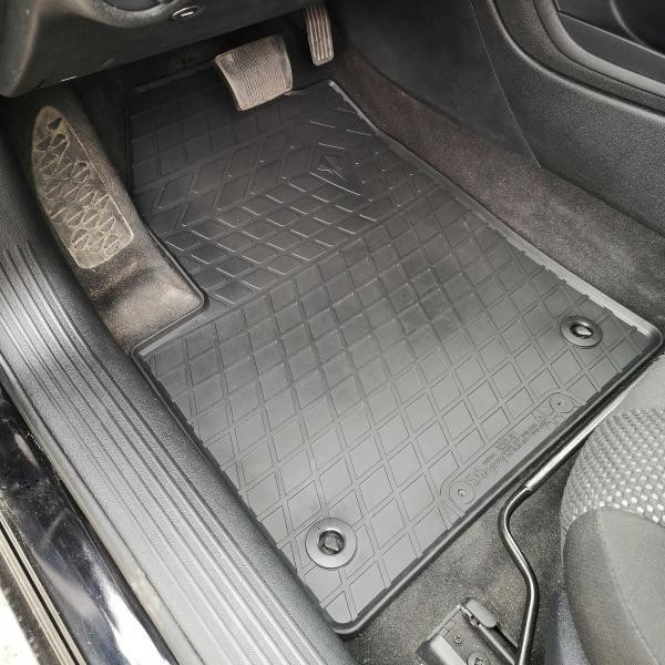 Купить Автоковрики Stingray Dodge Dodge Dart 2012-2016 4 шт Чорние (1053044)