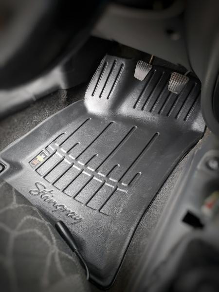 Купить Автоковрики Stingray Daewoo Daewoo Lanos 1997-2017 2 шт Чорние (5005012)