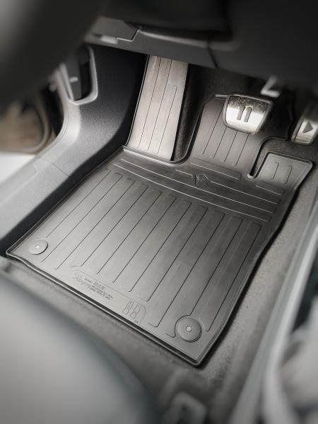 Купить Автоковрики Stingray Volkswagen Volkswagen ID.4 2 шт Чорние (1024522)