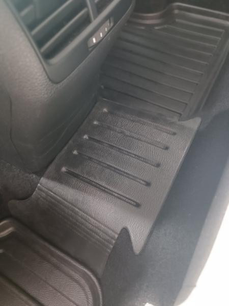 Купить Автоковрики Stingray Volkswagen Volkswagen e-Golf 2014- 5 шт Чорние (5024355)