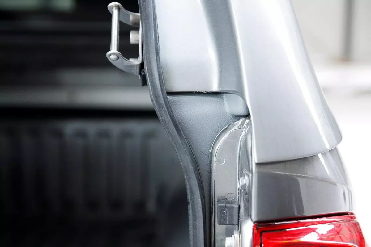 Купить Кунг для Nissan Navara (NP300) 2015-2025 - Road Ranger RH04 Profi