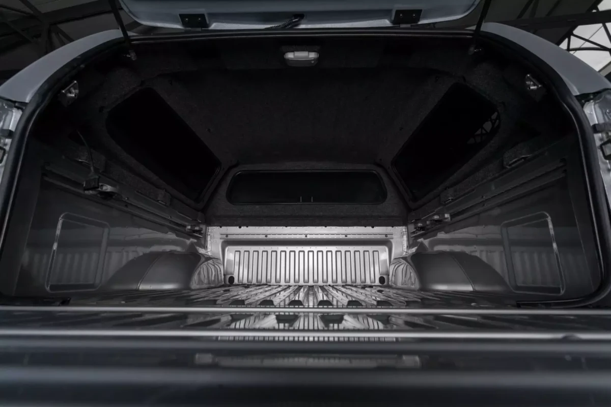 Купити Кунг для Nissan Navara (NP300) 2015-2025 - Road Ranger RH05 Special