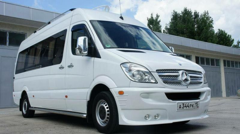 Купити Передній бампер 4 фари (2006-2013) для Mercedes Sprinter W906 рр