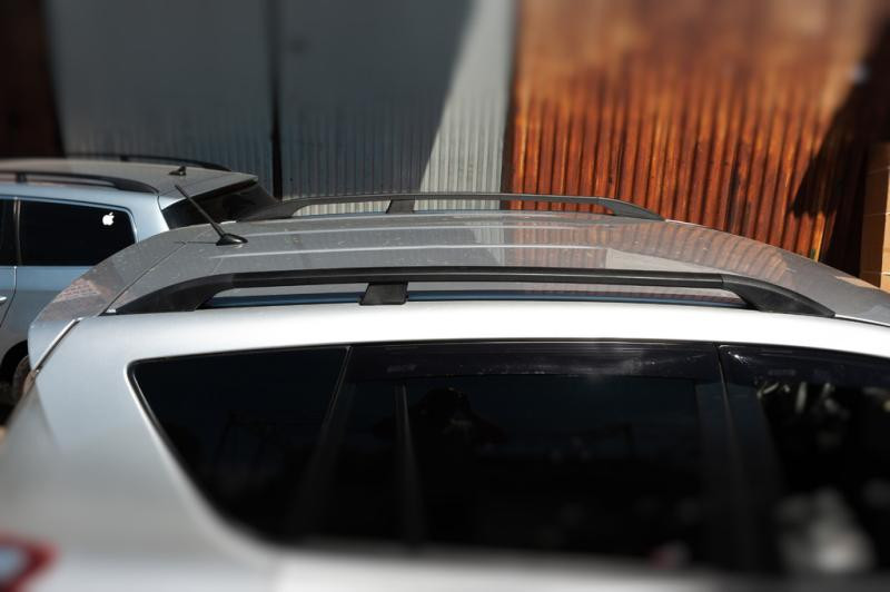 Купити Рейлінги Чорні Турецькі Коротка база, Металеві ніжки для Toyota Rav 4 2006-2013 рр