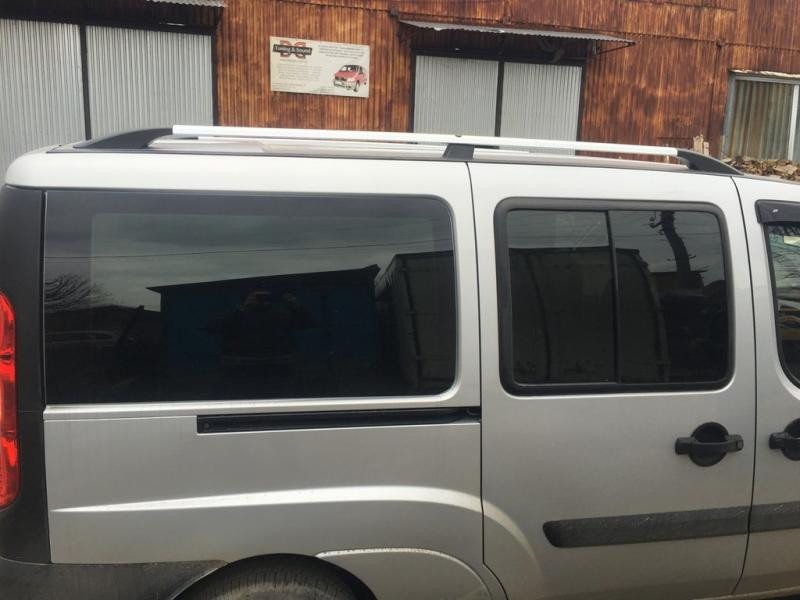 Купити Рейлінги Хром (пласт. ніжки) Стандартна база, пластикові ніжки для Fiat Doblo I 2005-2010 рр