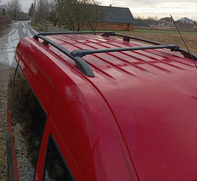 Купити Рейлінги Чорні Стандартна база, Пластикові ніжки для Ford Connect 2002-2006 рр