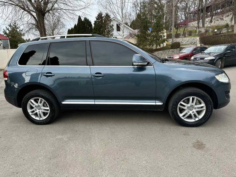 Купити Рейлінги Хром (Пласт. Ніжки) Металева ніжка для Volkswagen Touareg 2002-2010 рр