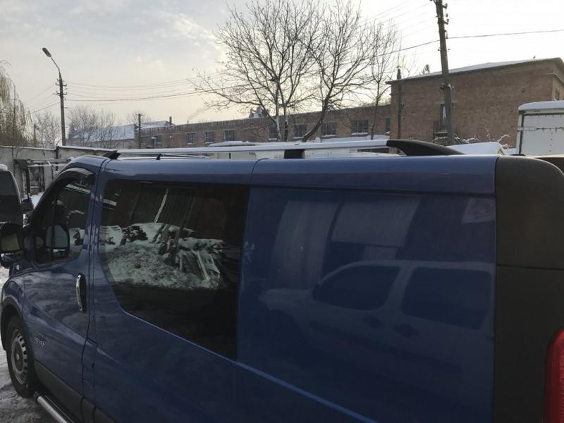 Купити Рейлінги Хром ( пласт. ніжки) Коротка, Пластикові ніжки для Opel Vivaro 2001-2015 рр