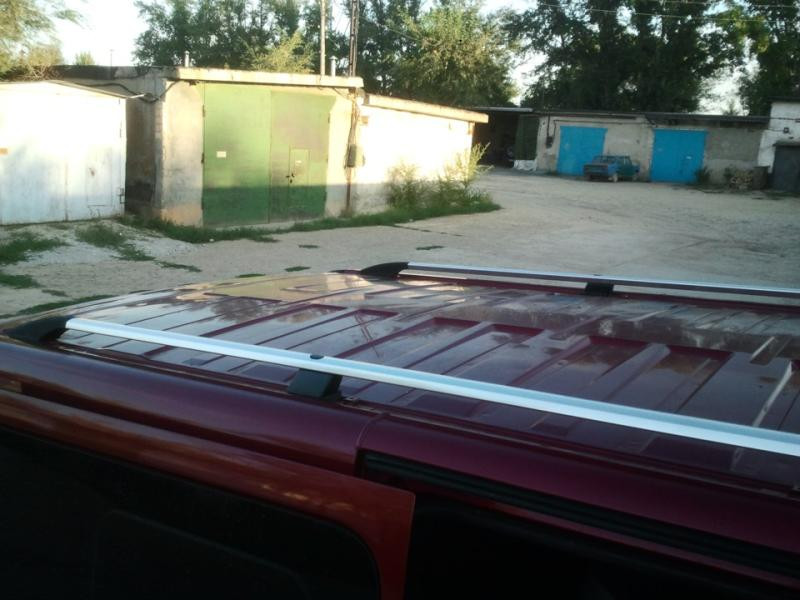 Купити Рейлінги Хром ( пласт. ніжки) Коротка, Пластикові ніжки для Opel Vivaro 2001-2015 рр