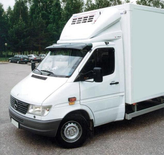 Купити Козирьок на лобове скло (чорний глянець, 5мм) для Volkswagen LT 1995-2006 рр