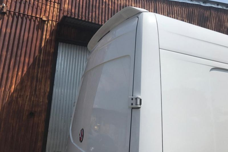 Купити Спойлер Anatomik (вузька модель, під фарбування) для Mercedes Sprinter W907/W910 2018- рр