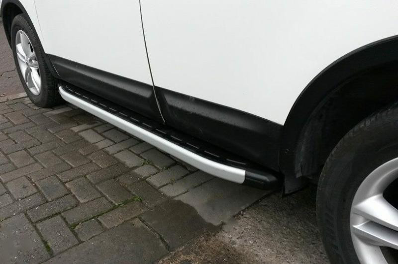 Купить Боковые пороги Fullmond (2 шт., алюм.) Короткая база для Nissan Qashqai 2010-2014 гг