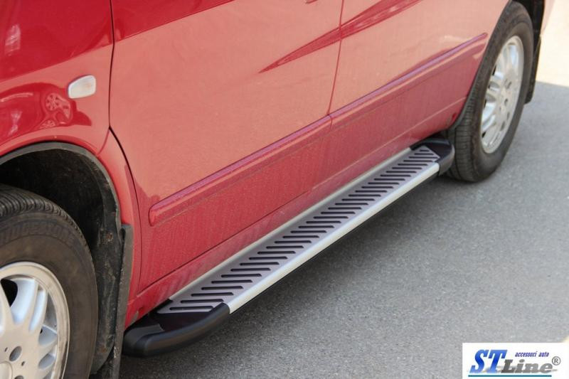 Купити Бокові пороги Line (2 шт., алюм.) для Mercedes Vito W638 1996-2003 рр